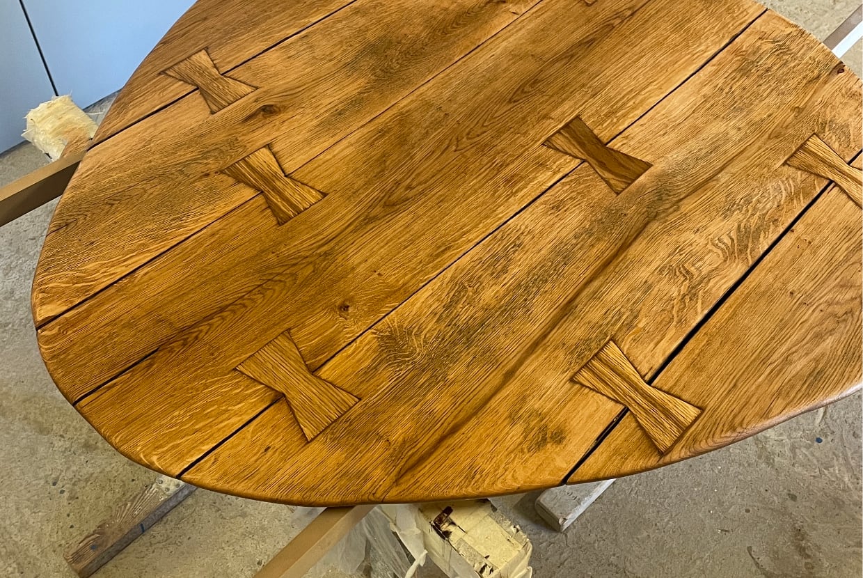 repase a nová výroba dubových stolů z masivu